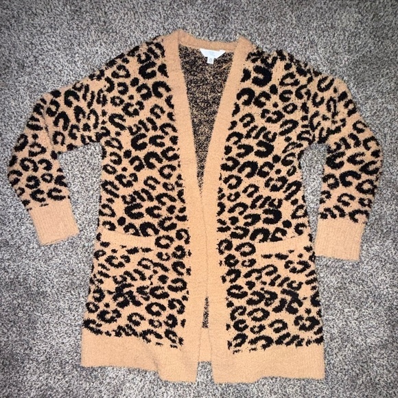 Time and Tru Sweaters - Time and tru leopard cardigan sweater with pockets